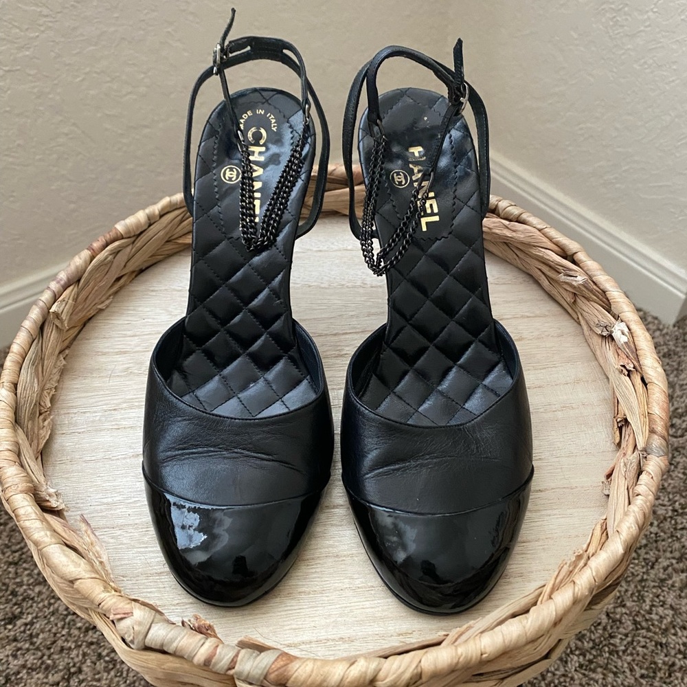 Chanel Vintage Pumps Slingback